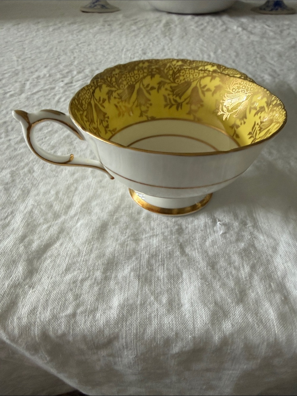 Paragon Bone China Teacup - Picture 7 of 7